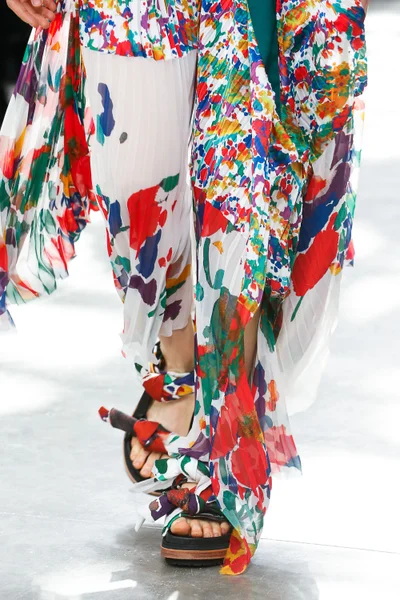 Look 95